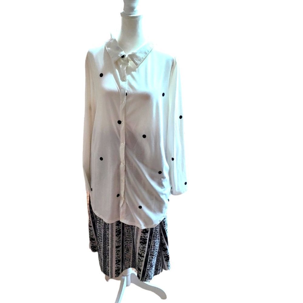 White with Black Polka dot Lularoe Shirt Size Large - Picture 1 of 5